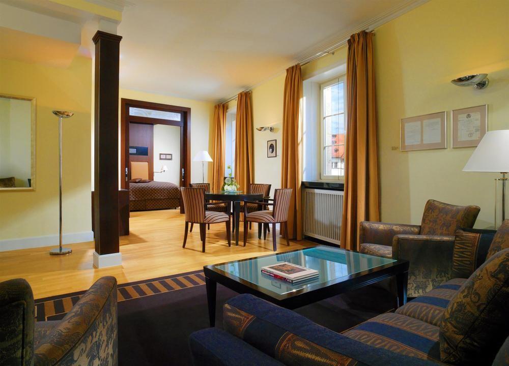魏玛大象酒店-傲途格精选 外观 照片 Suite at the Hotel de France