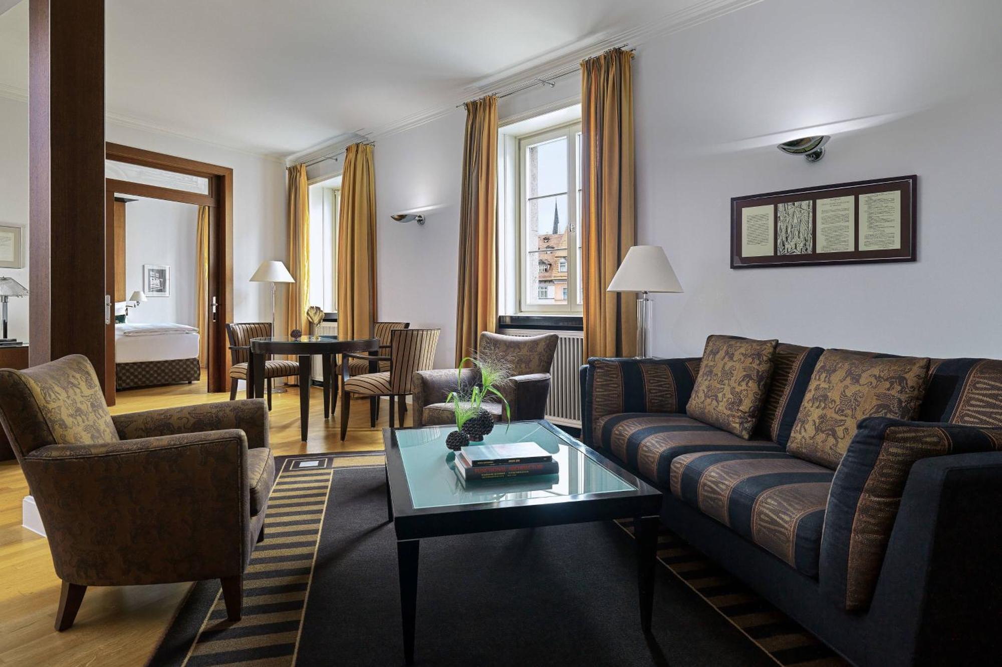魏玛大象酒店-傲途格精选 外观 照片 Suite at the Hotel