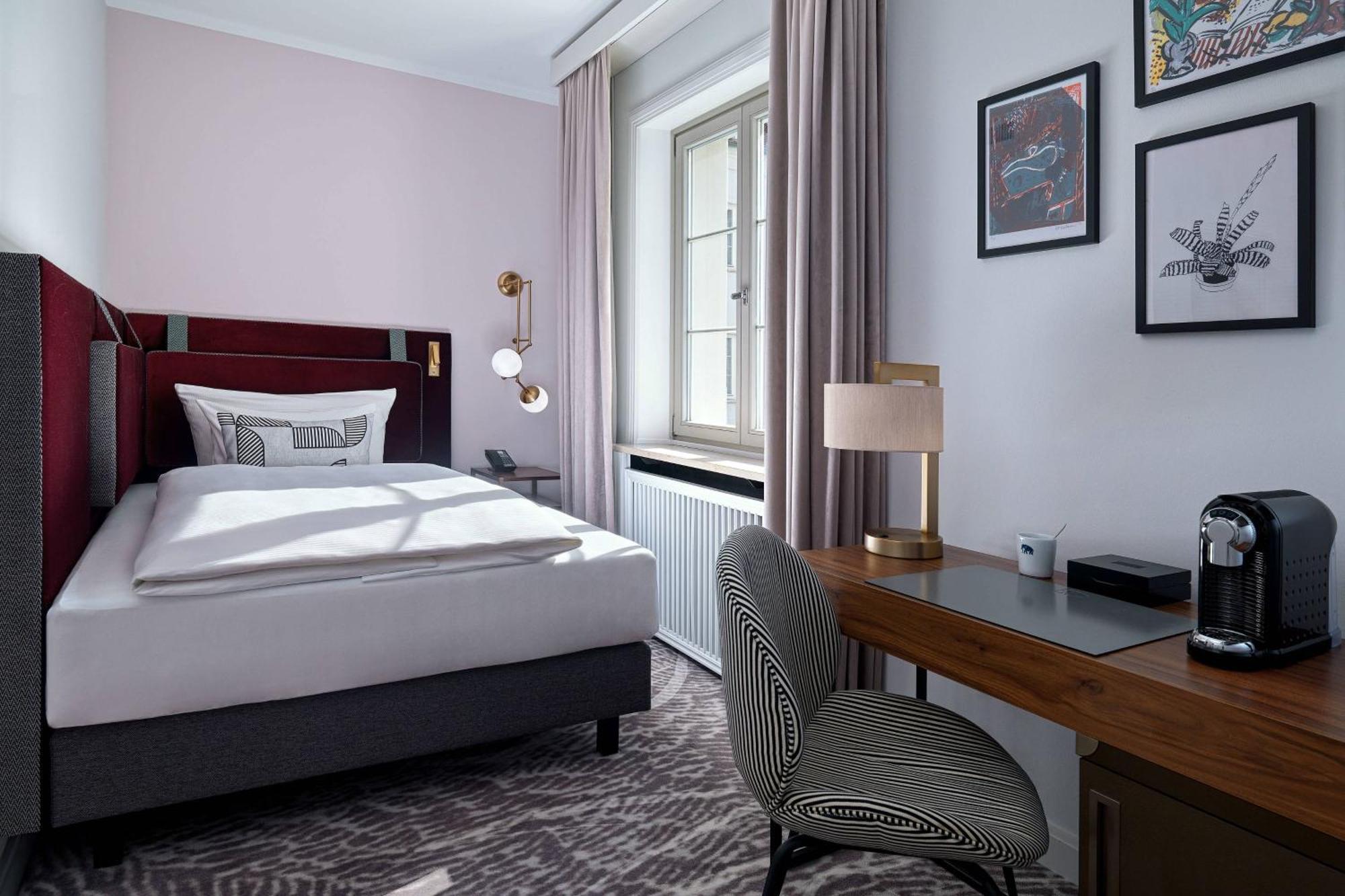 魏玛大象酒店-傲途格精选 外观 照片 A room at the Hotel Axelmannstein