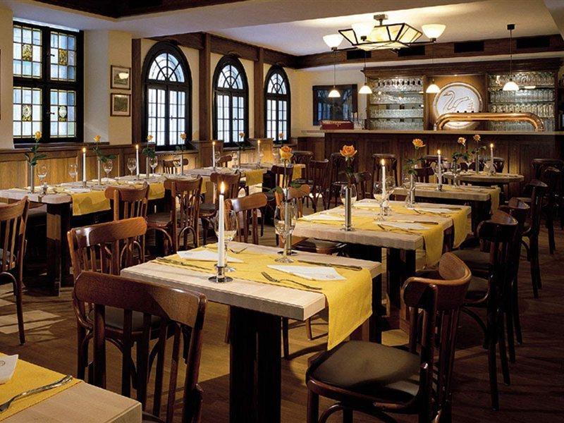 魏玛大象酒店-傲途格精选 外观 照片 Restaurant interior